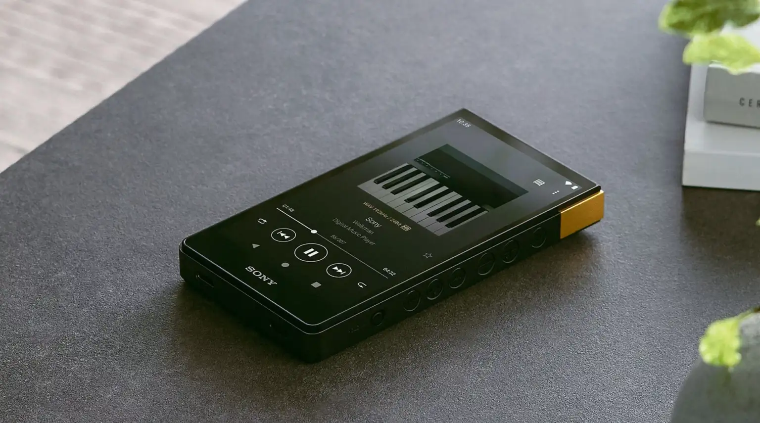 Produktbilde av en Sony NW-ZX707 musikkspiller.